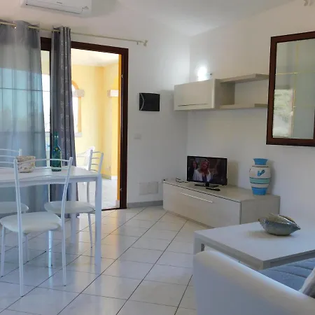 Residenza Gallura 7 Apartament *